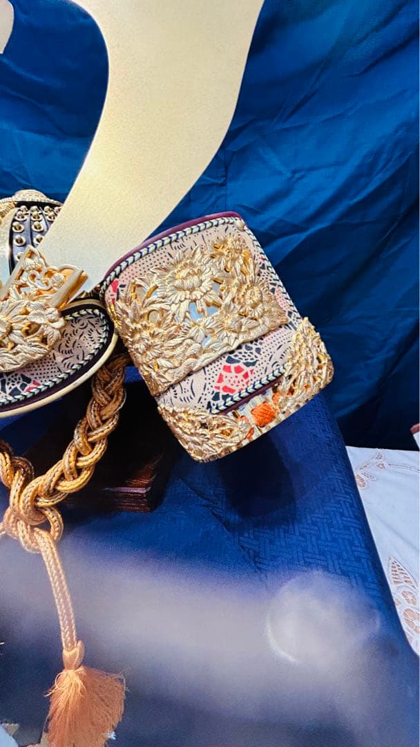 平安武久作　智尚　20号　飾兜　五月人形　正絹緋糸緘　本金箔押　唐櫃