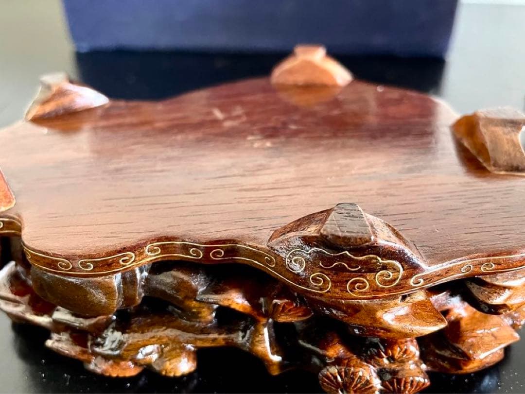 中国美術　翡翠彫刻　鶏の親子と籠　置物　台座付　箱有り