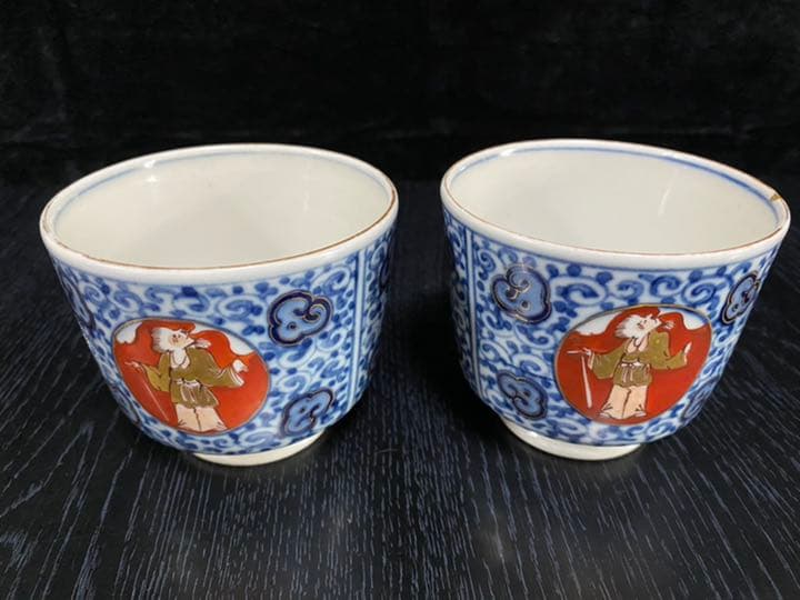 古伊万里 色絵 蓋付き蒸し物碗 人物画 2客揃い - メルカリ