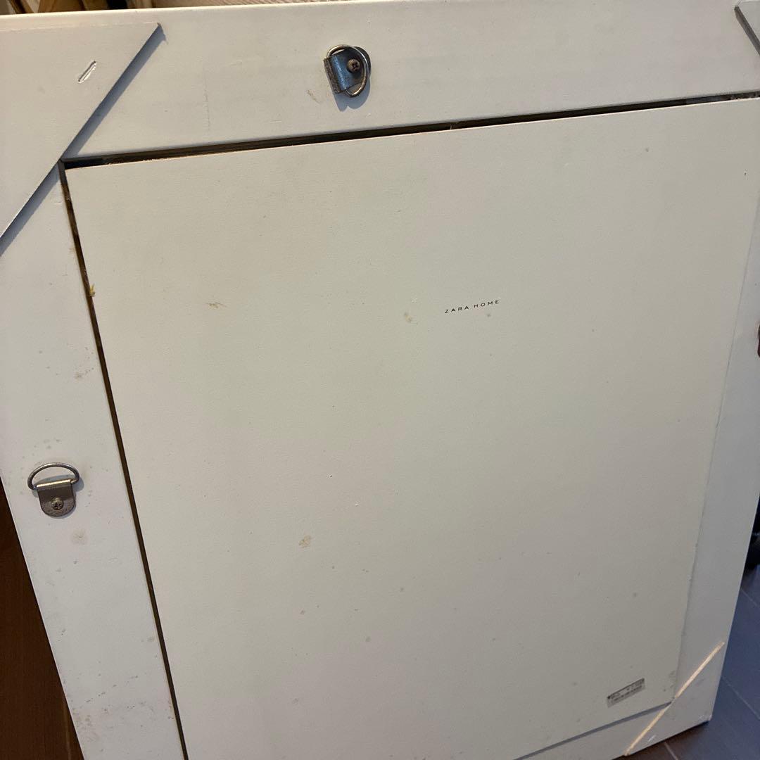 ZARA ウォールミラー 鏡 壁掛け ホワイト