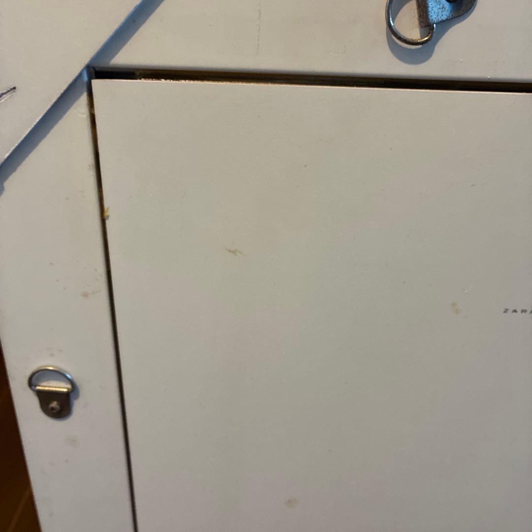 ZARA ウォールミラー 鏡 壁掛け ホワイト