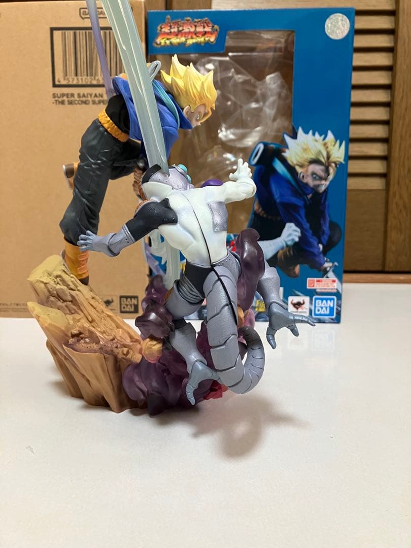 ドラゴンボール　トランクス フィギュアーツZERO ふたりめのスーパーサイヤ人