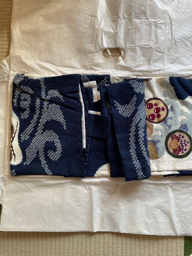 美品　絹　男の子　七五三用 お宮参り　結婚式　紺色の宝船と波模様と兜の刺繍　着物