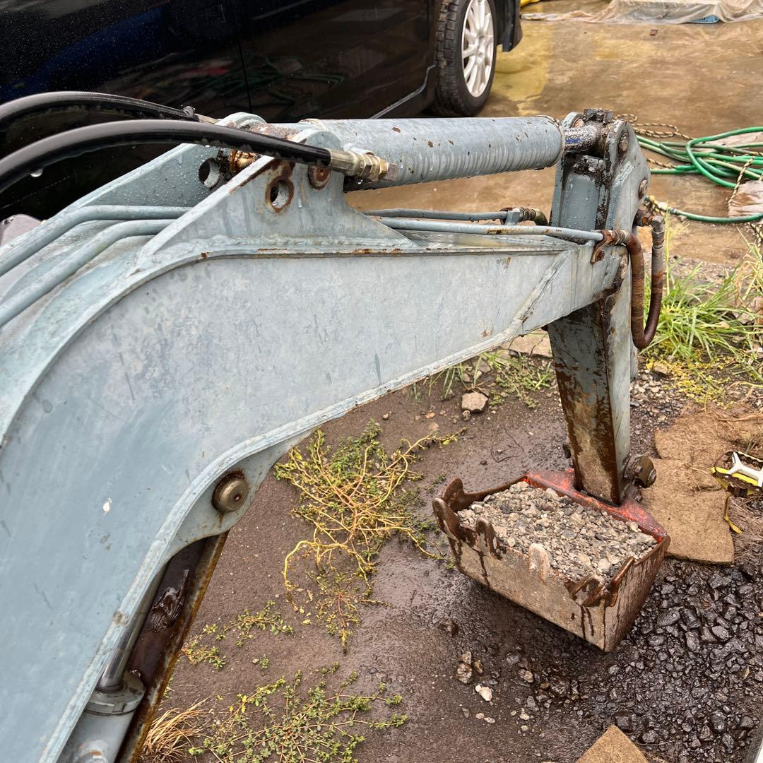 小型バックホー ホワイト/オレンジ