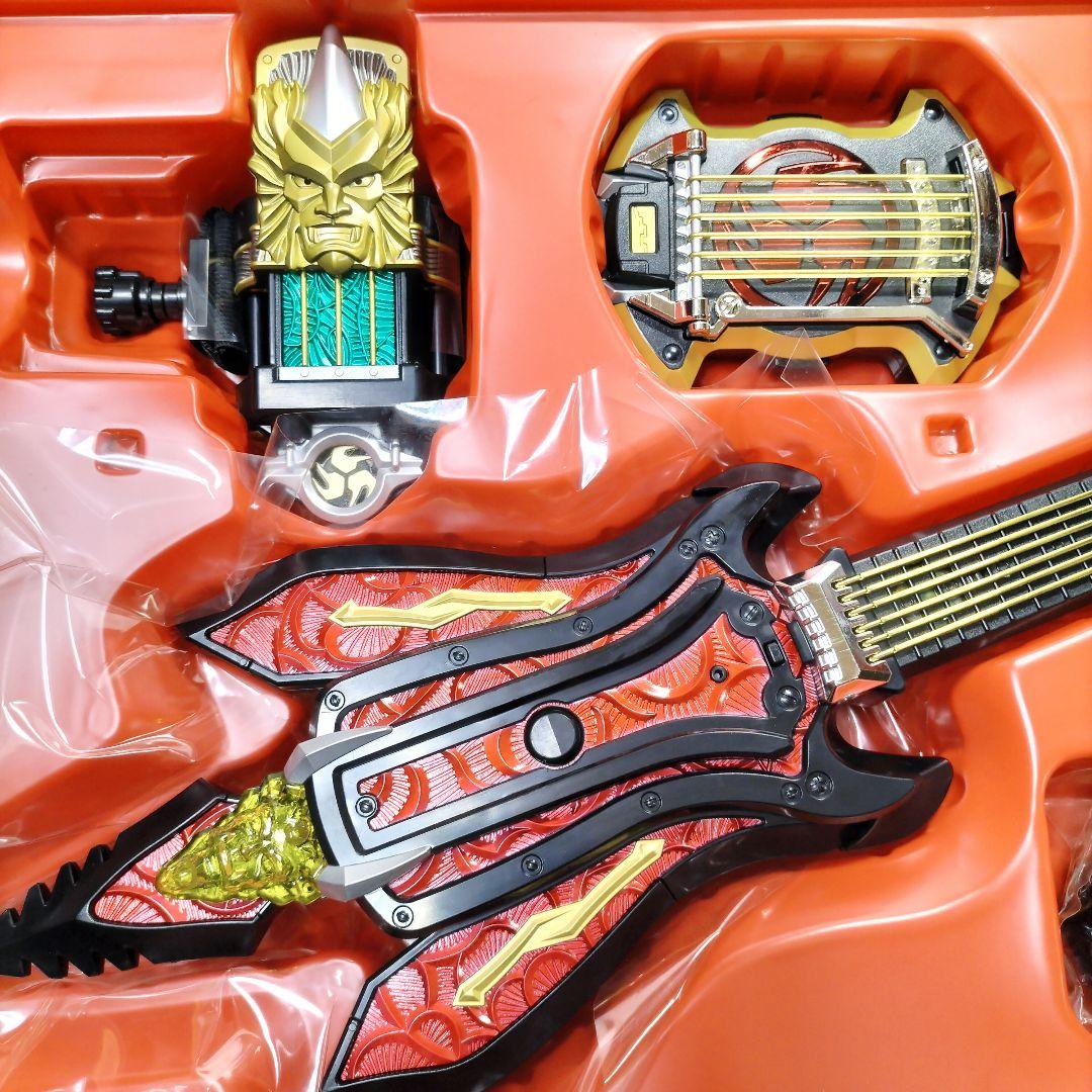 仮面ライダー響鬼 トイザらス限定 仮面ライダーザンキDX変身セット