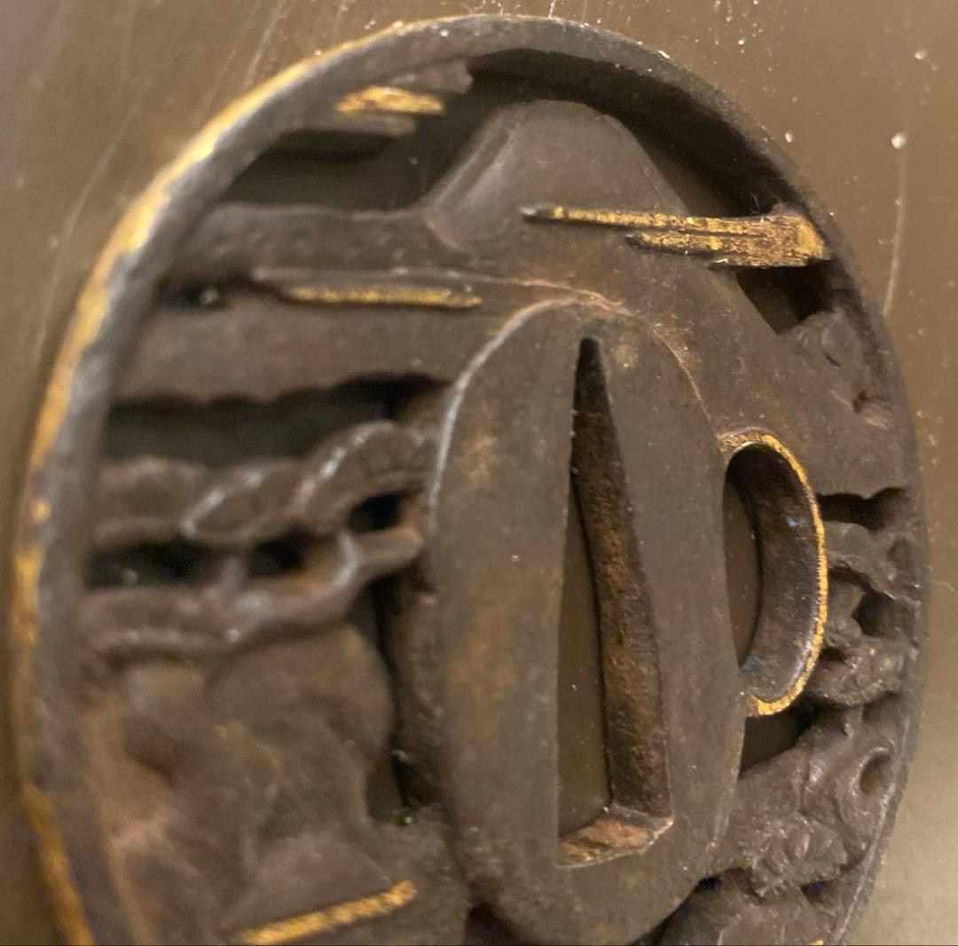 刀剣の鍔　一部金細工