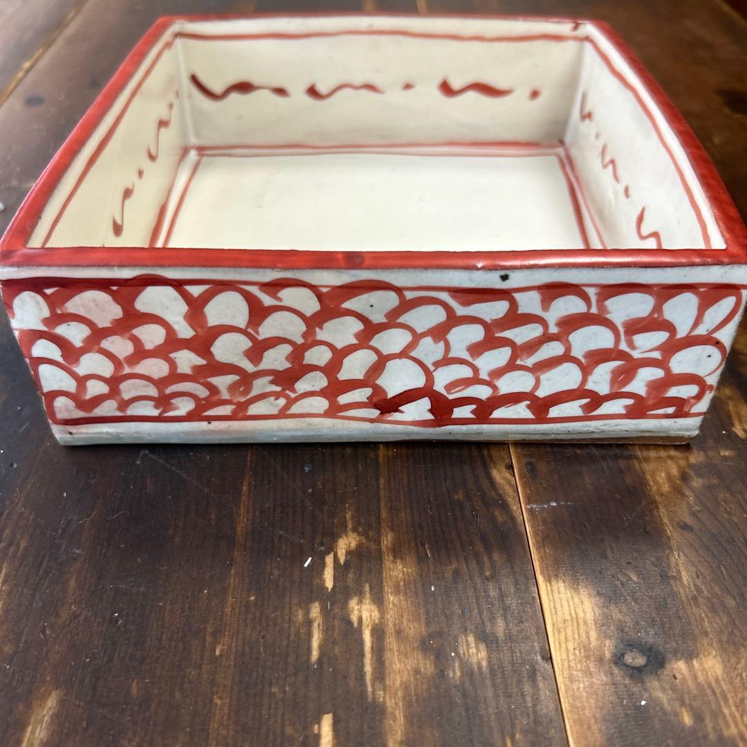 黒田陶苑　作家　陶芸作家　佐藤敏　赤絵四方皿　角皿