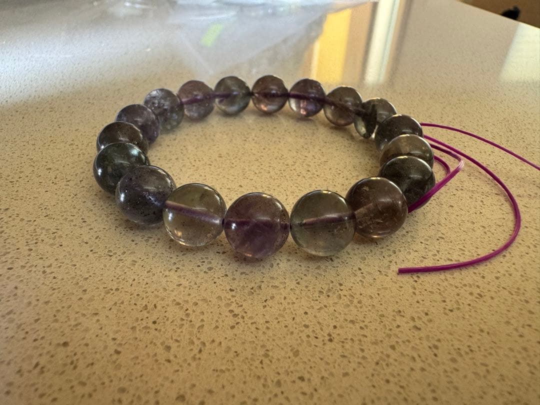 パイライト イン バイカラーフローライト　めちゃくちゃ美し