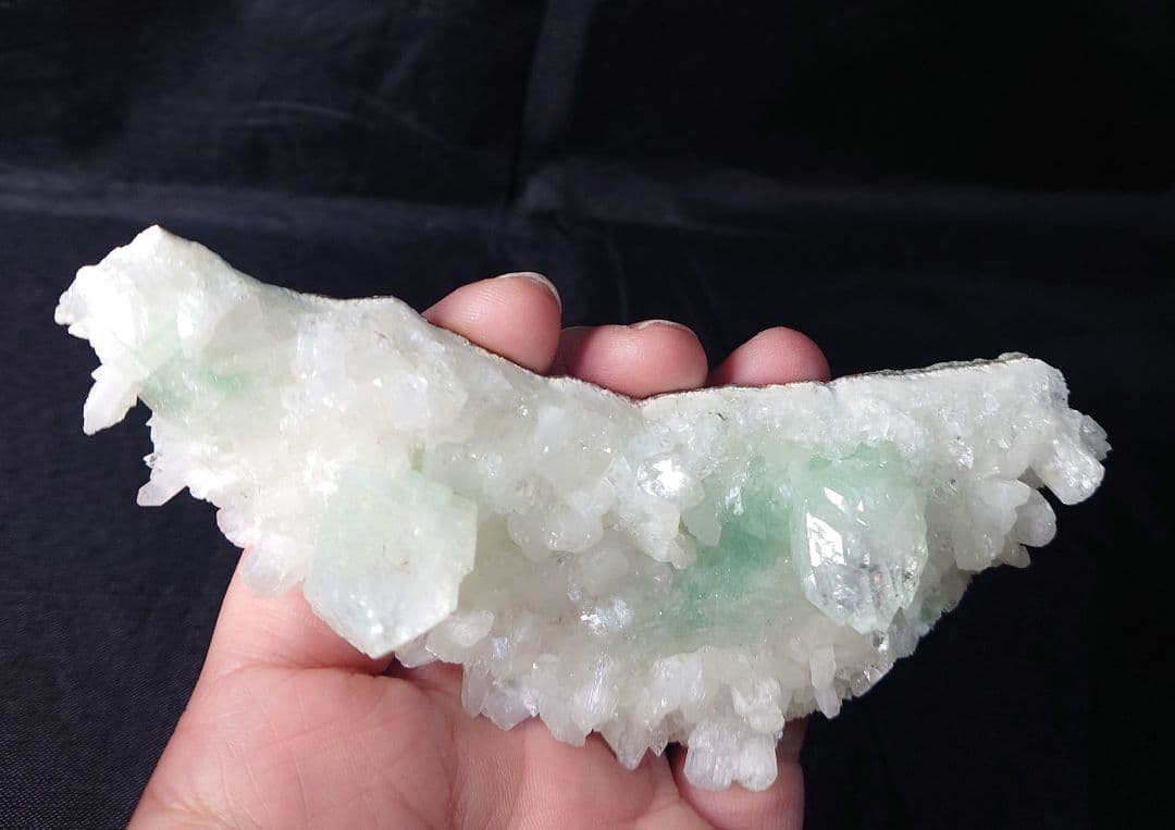 希少☆グリーンアポフィライト ☆キラキラ