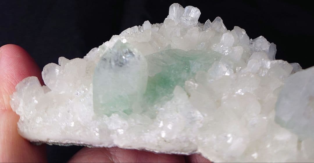 希少☆グリーンアポフィライト ☆キラキラ