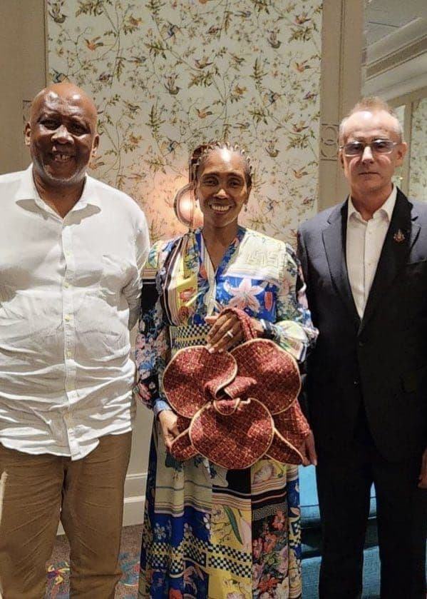 VORAVAJ BANGKOK フェアトレードバッグ　レッド ft -14