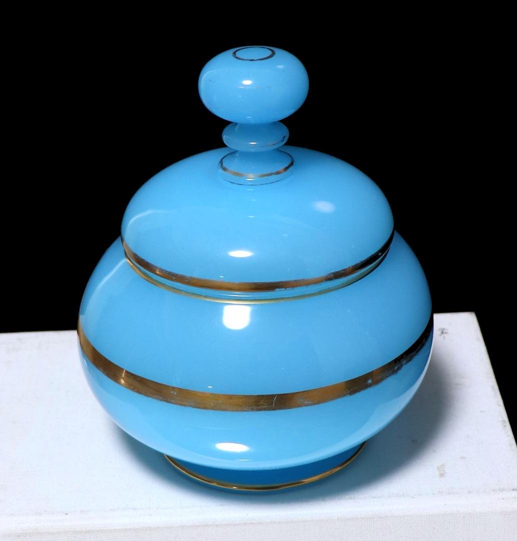 オールド・バカラ 激レア1870年頃 レアカラー オパーリンクリスタル製金彩蓋物