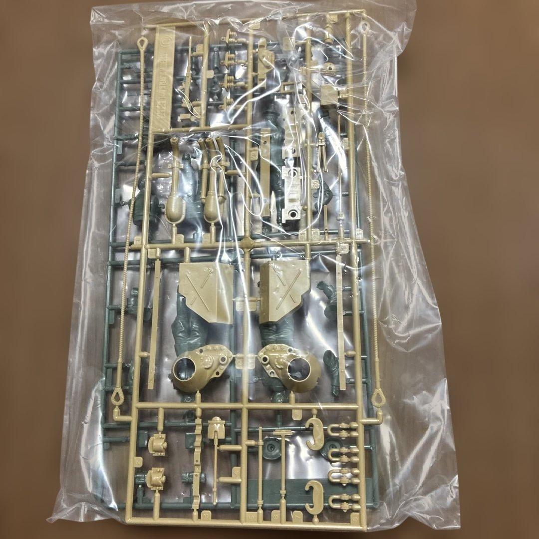 タミヤ 1/25 ドイツ陸軍戦車ロンメル(シングル)