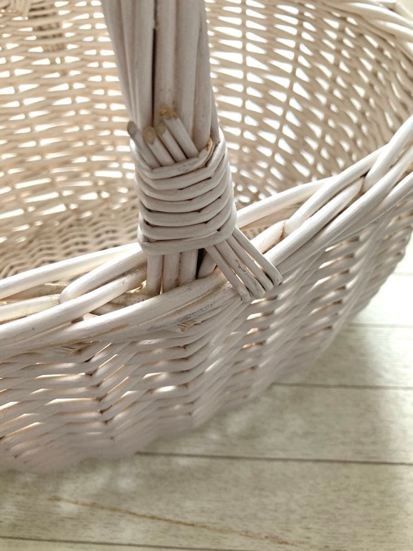 大型バスケット　かご　白　美品　未使用品　状態 良◎