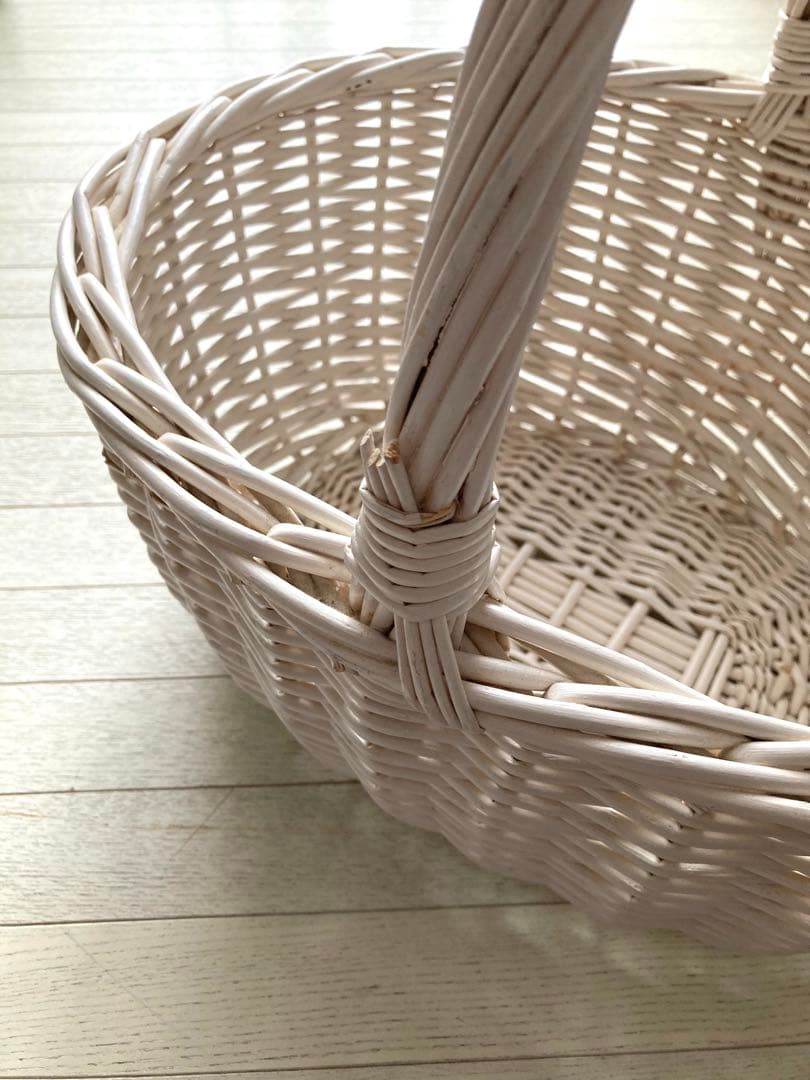 大型バスケット　かご　白　美品　未使用品　状態 良◎