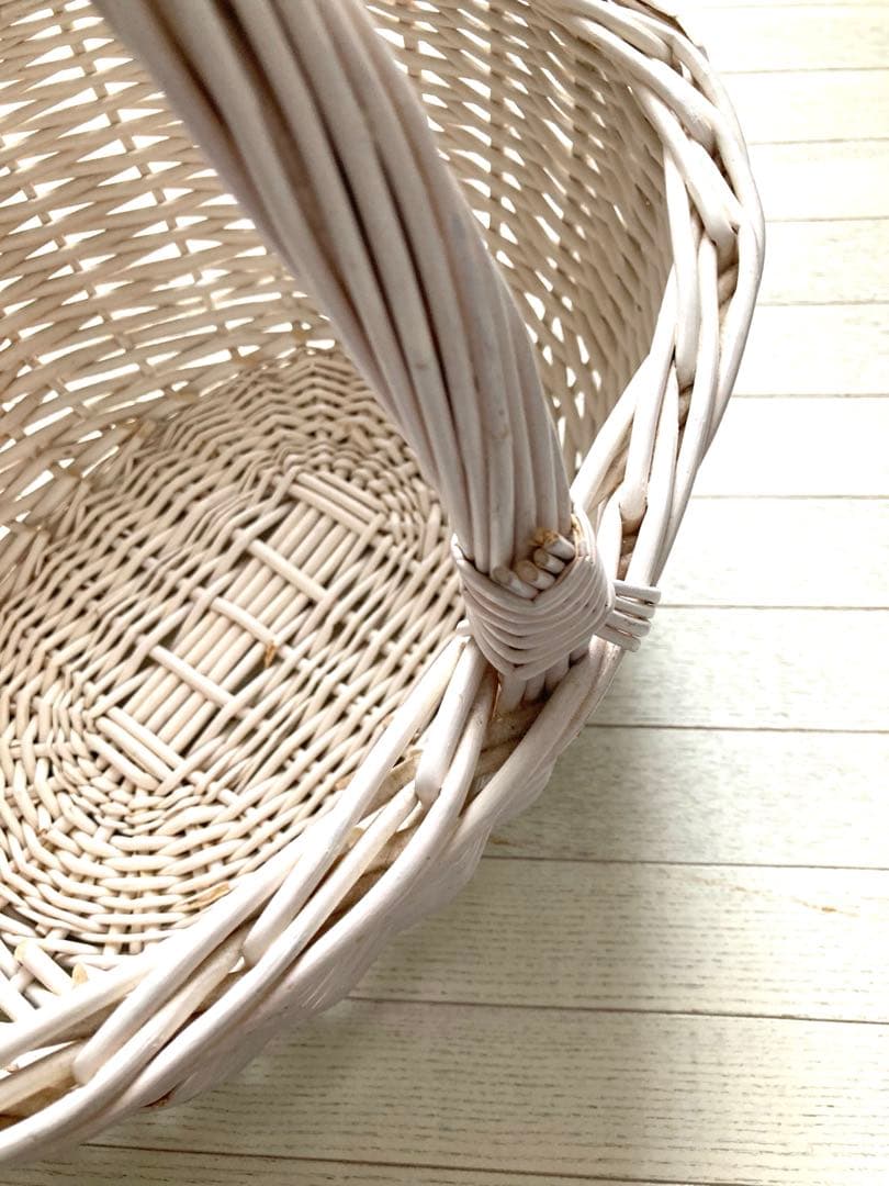 大型バスケット　かご　白　美品　未使用品　状態 良◎