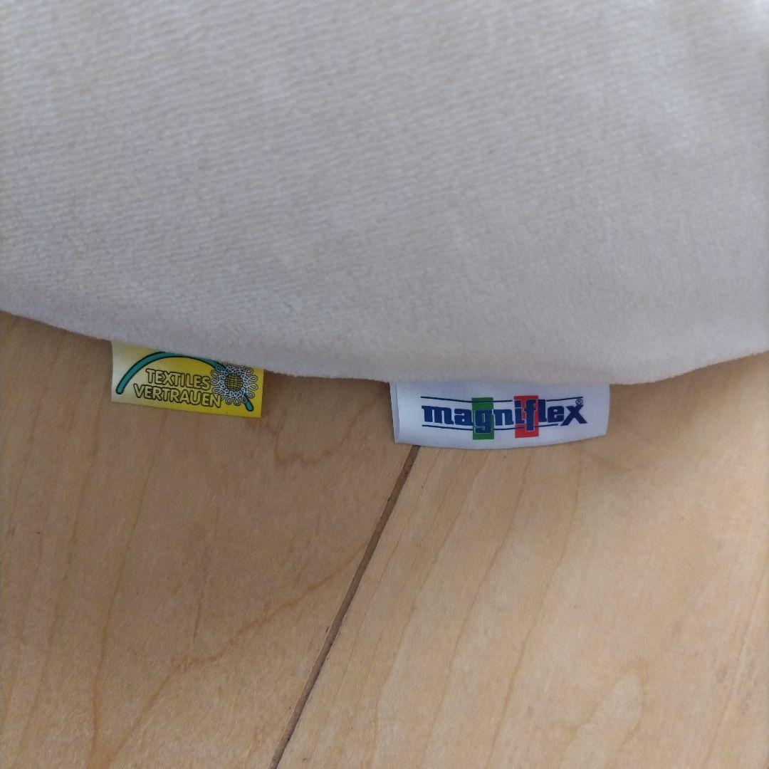 【美品】マニフレックス　バイオシェイプピロー　枕　レディースタイプ