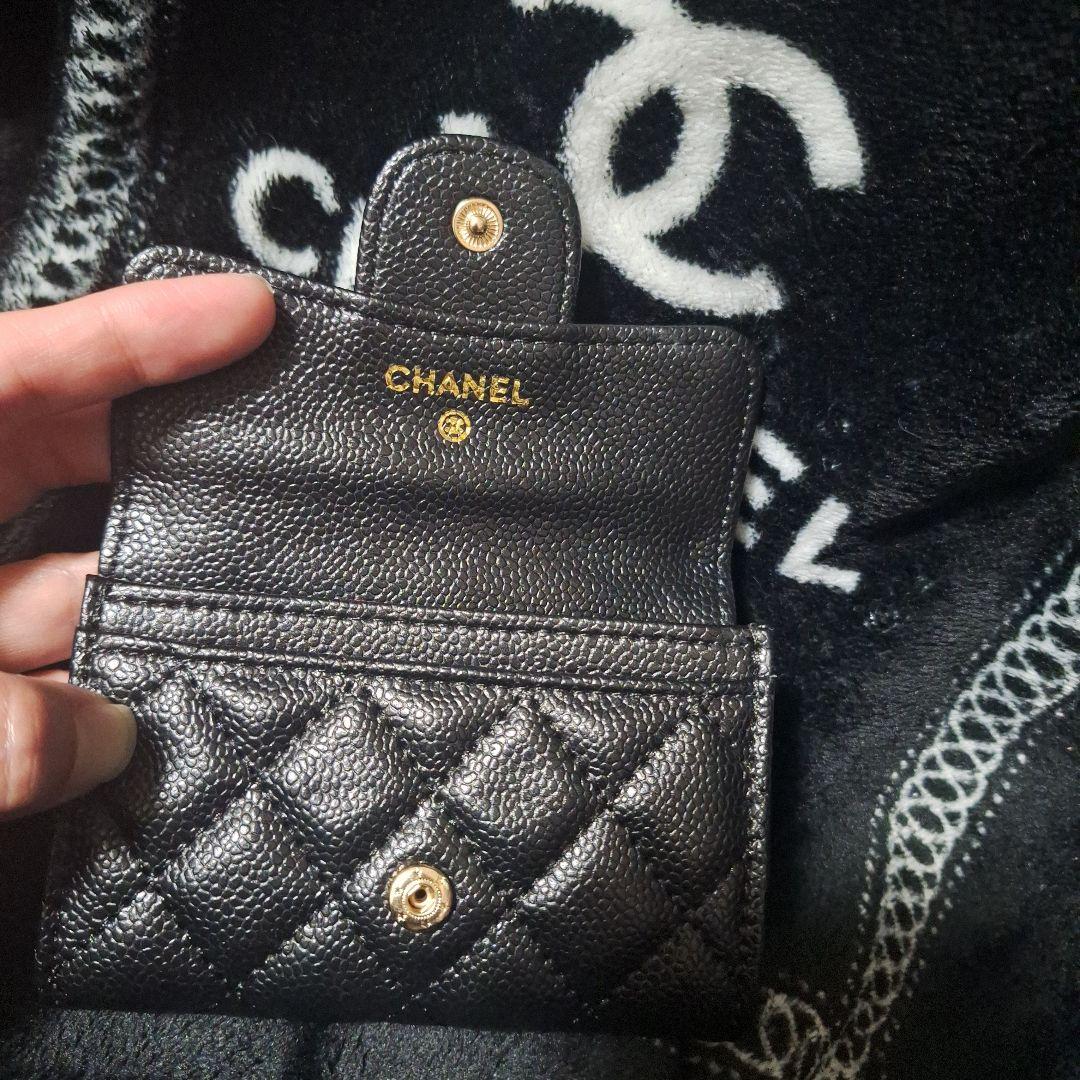 大人気❣️CHANEL ブラックキルティングケース ゴールドロゴノベルティ