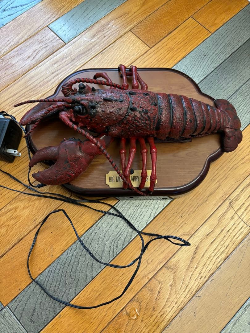 ロブスターの歌って踊るおもちゃ　BIG MOUTH LARRY LOBSTER