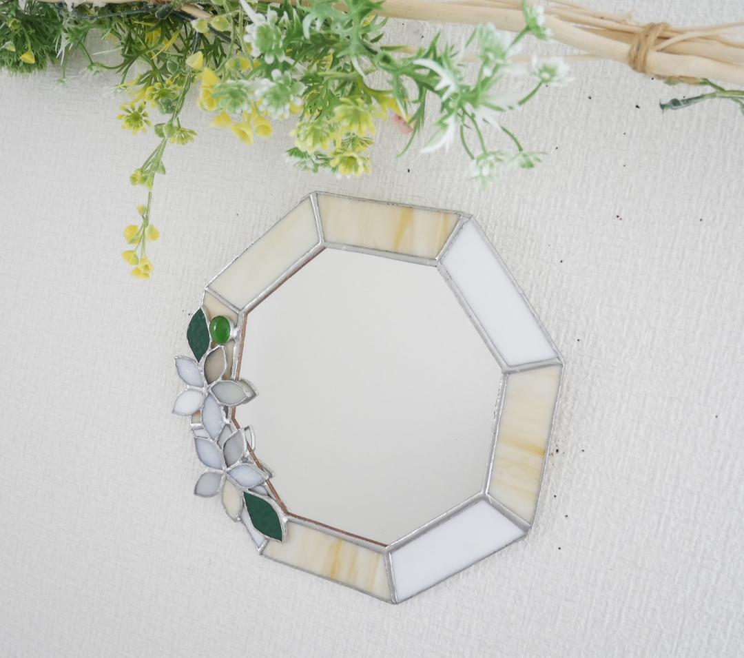 ✴︎:.。.ベージュ×ホワイトの八角形鏡♪　（size20/max22）