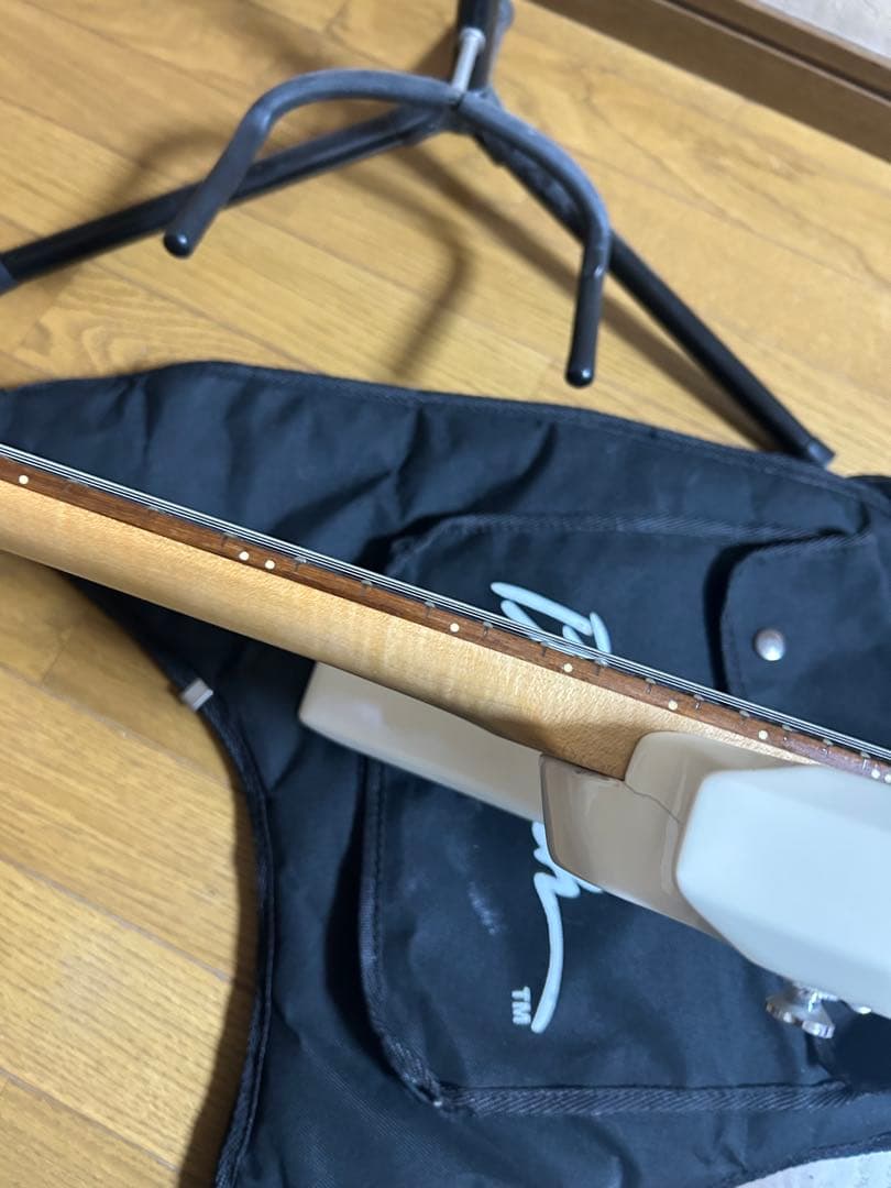 B.C. Rich ビーシーリッチ アイアンバード ホワイト レア色 - メルカリ