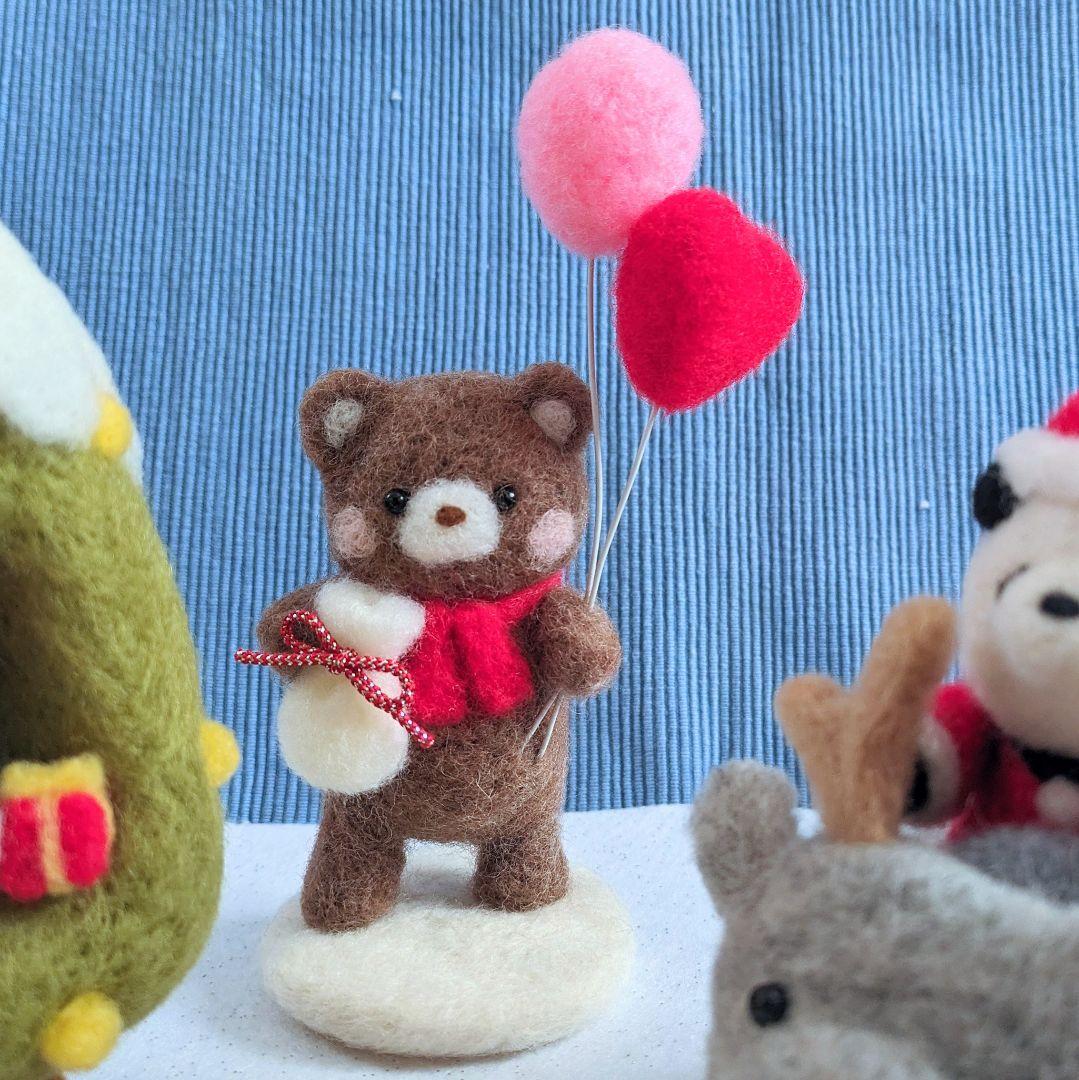 羊毛フェルト 作品 森のクリスマスパーティー 【バラ売り可】 - メルカリ