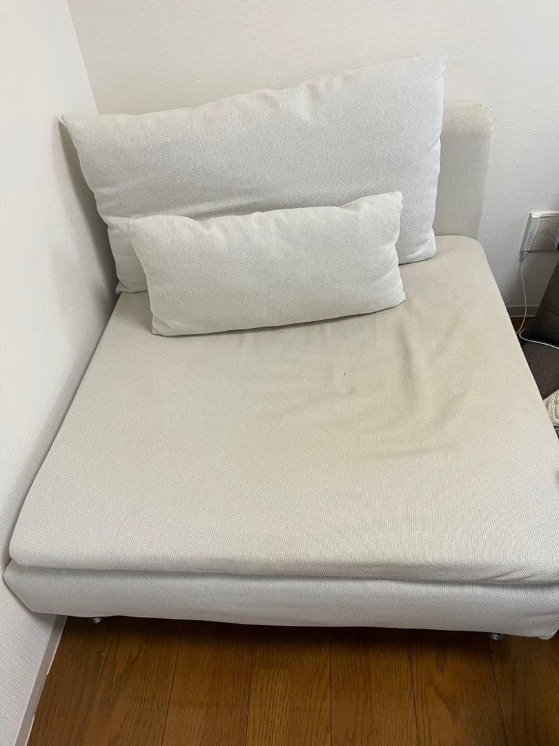 IKEA ソーデルハムン　クッション付き 使用感あり　10/22までの掲載