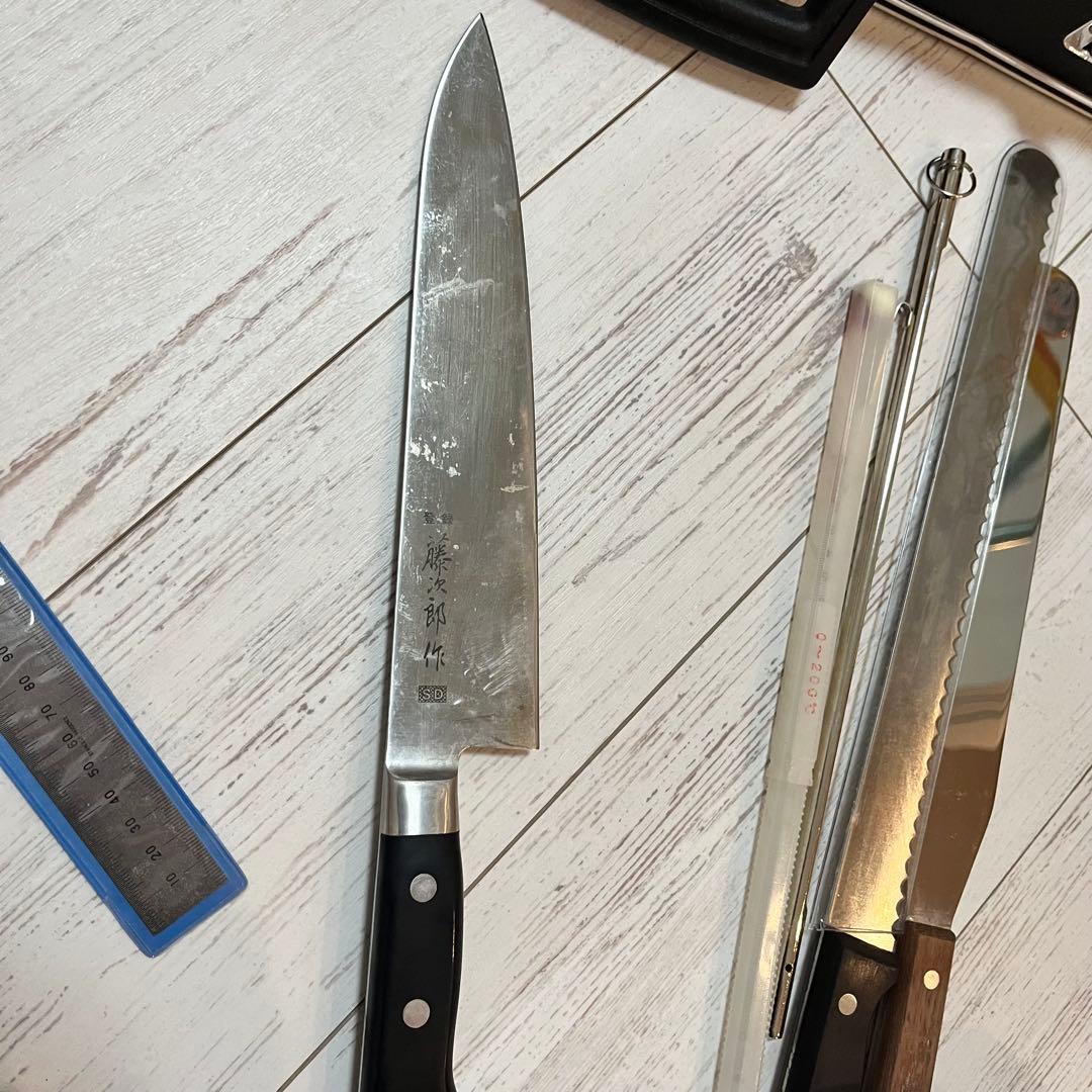 包丁ケース　藤次郎　包丁セット　牛刀　波刃　温度計　ナッペ　パレット　定規付き