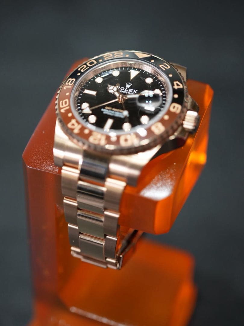 オレンジクリアムントル（腕時計スタンド）