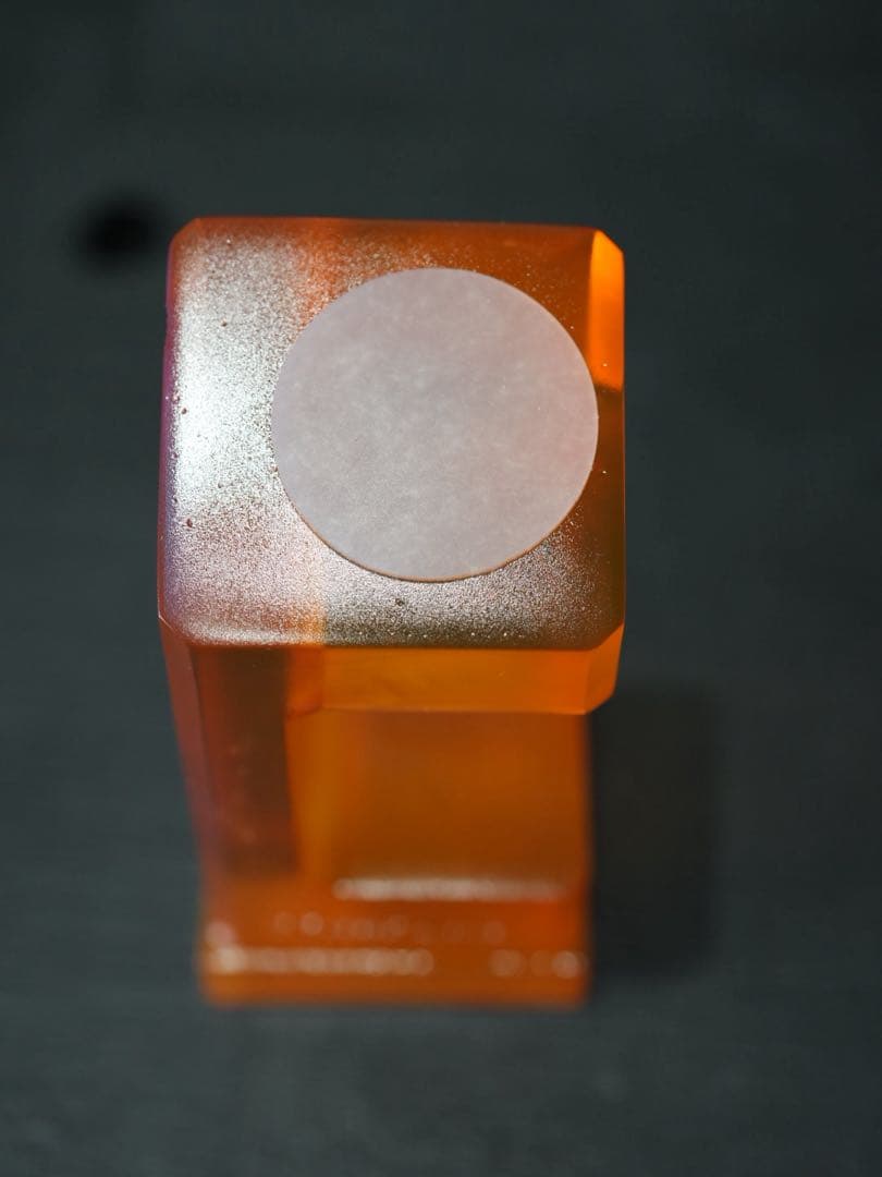 オレンジクリアムントル（腕時計スタンド）