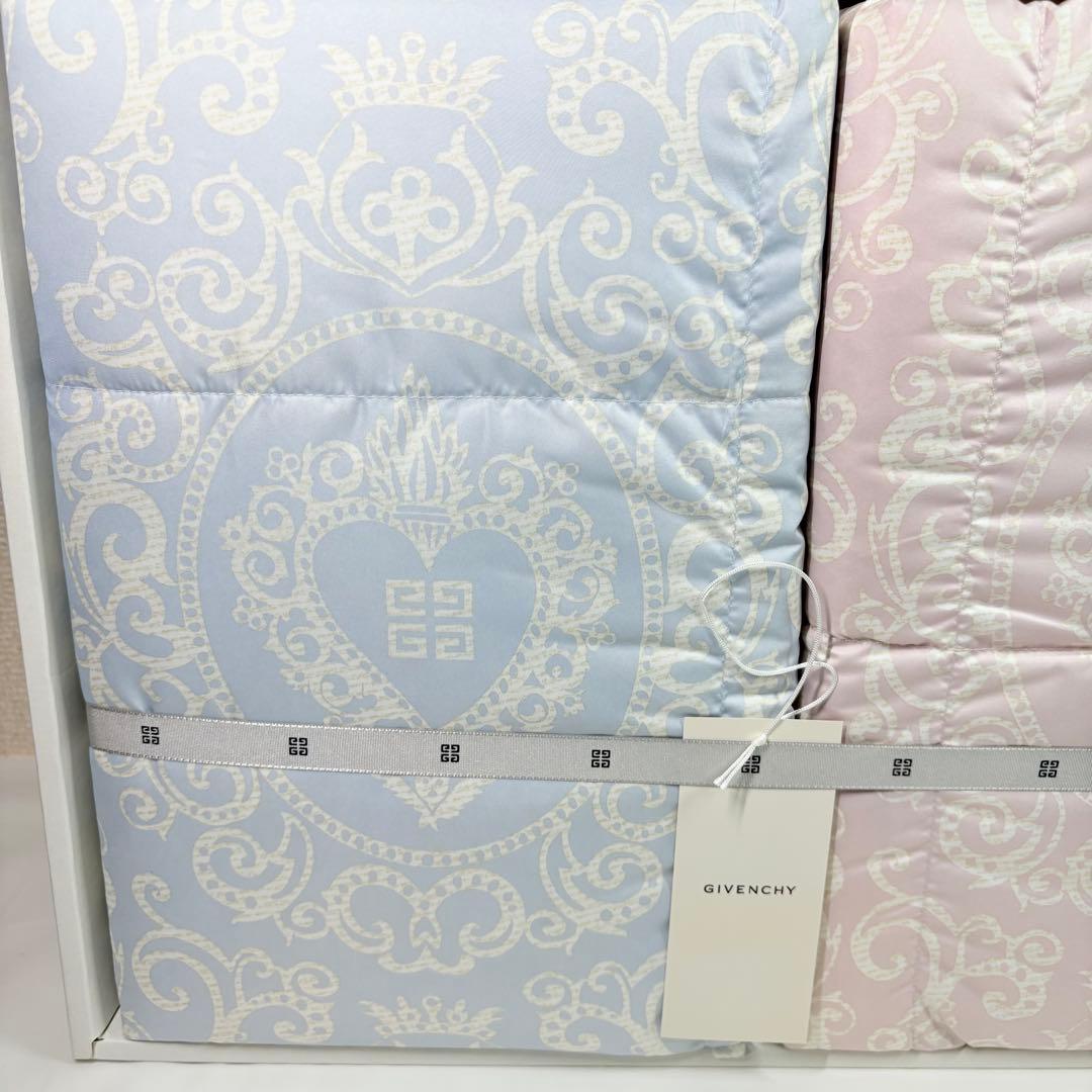 GIVENCHY ジバンシー　洗える羽毛肌掛けふとん　２枚　ペア　ブルー　ピンク