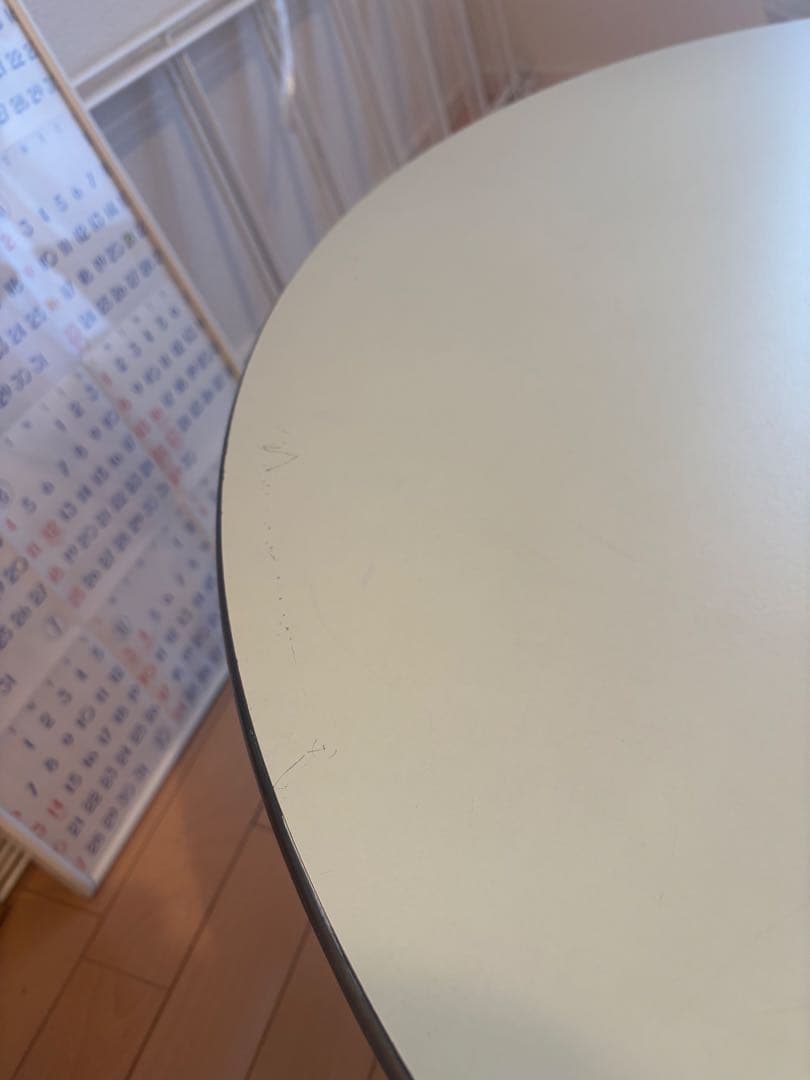 ハーマンミラー製 イームズデザイン コントラクトベース ラウンドテーブル