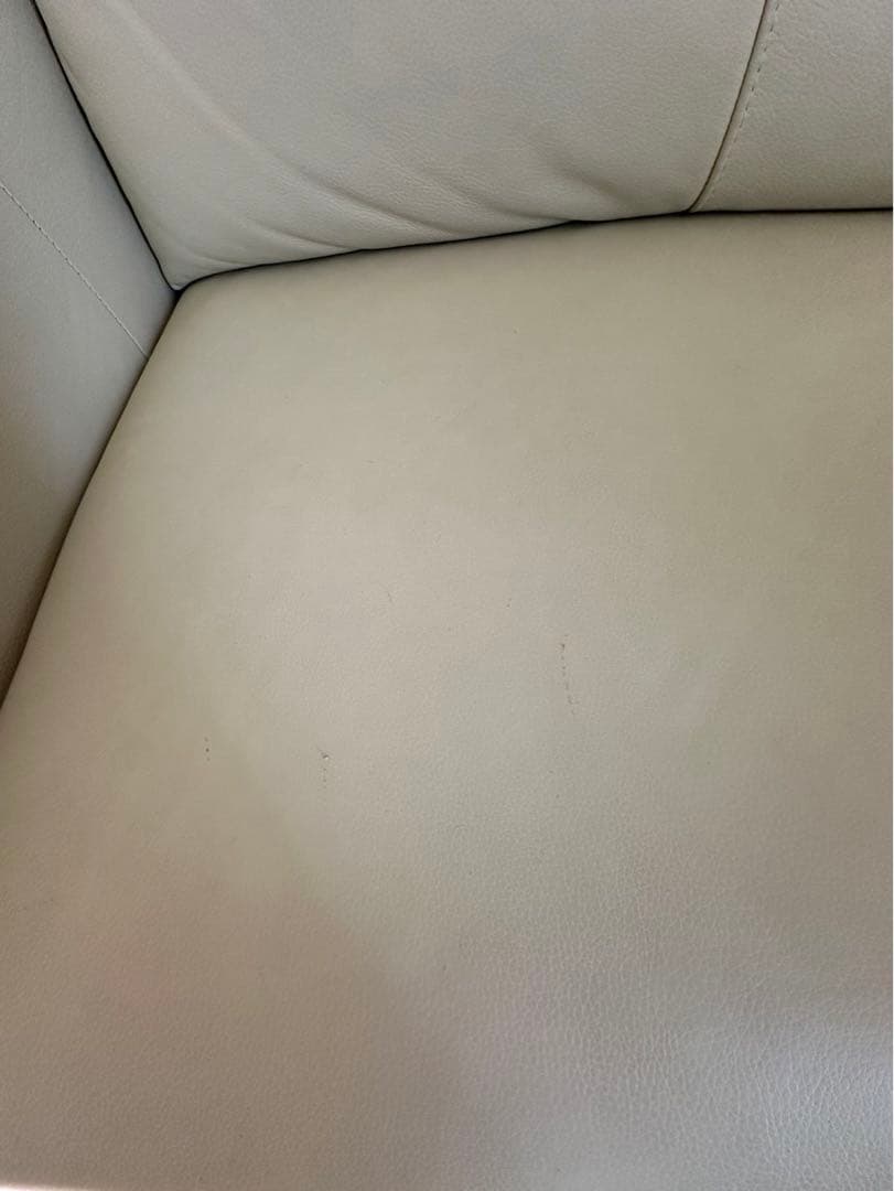 クリーム色 レザー 2人掛けソファ リクライニング