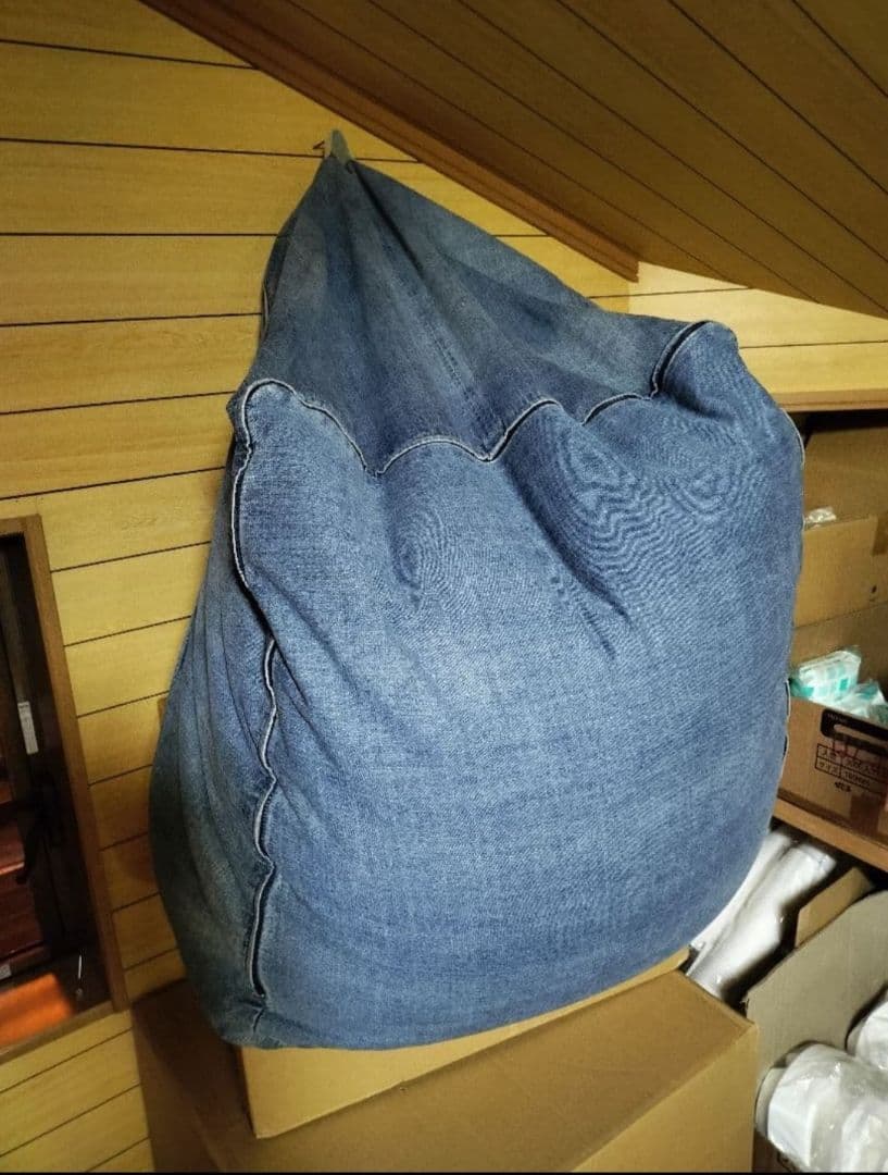 カリフォルニアのwtw(ダブルティー)　デニムビーズ ソファ