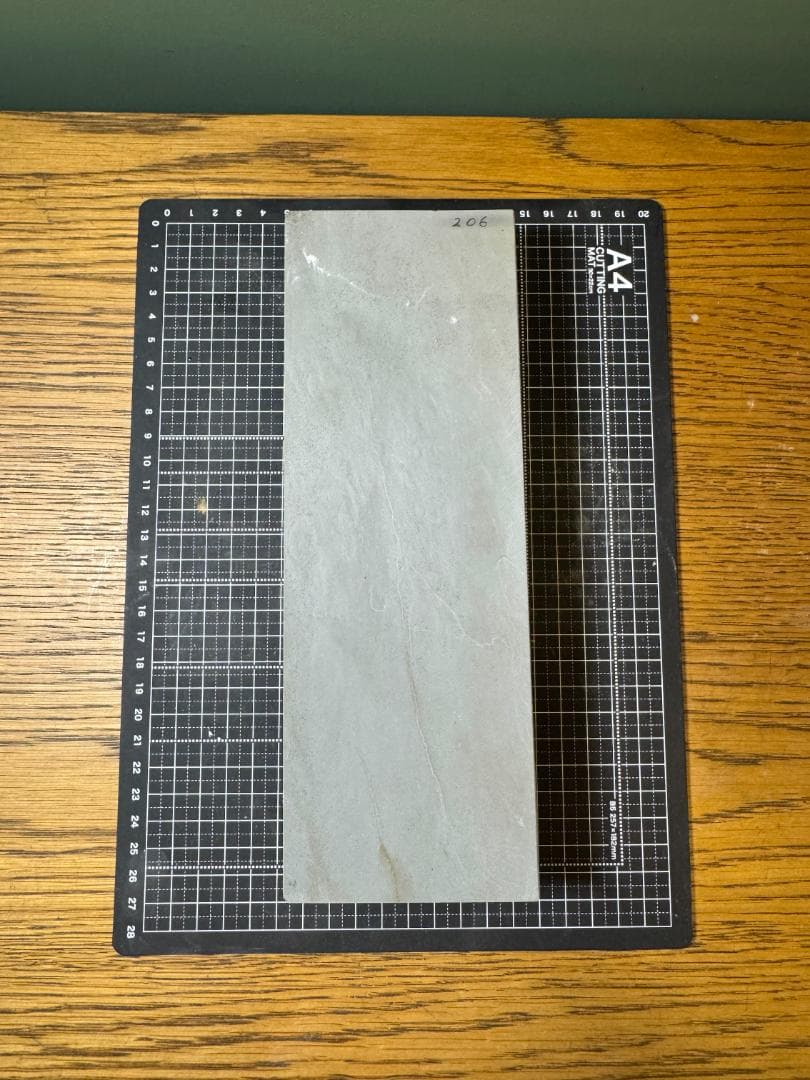 天然仕上砥石正本山 2,179g 鳴滝浅黄仕上げ砥石 厚41 06 - メルカリ