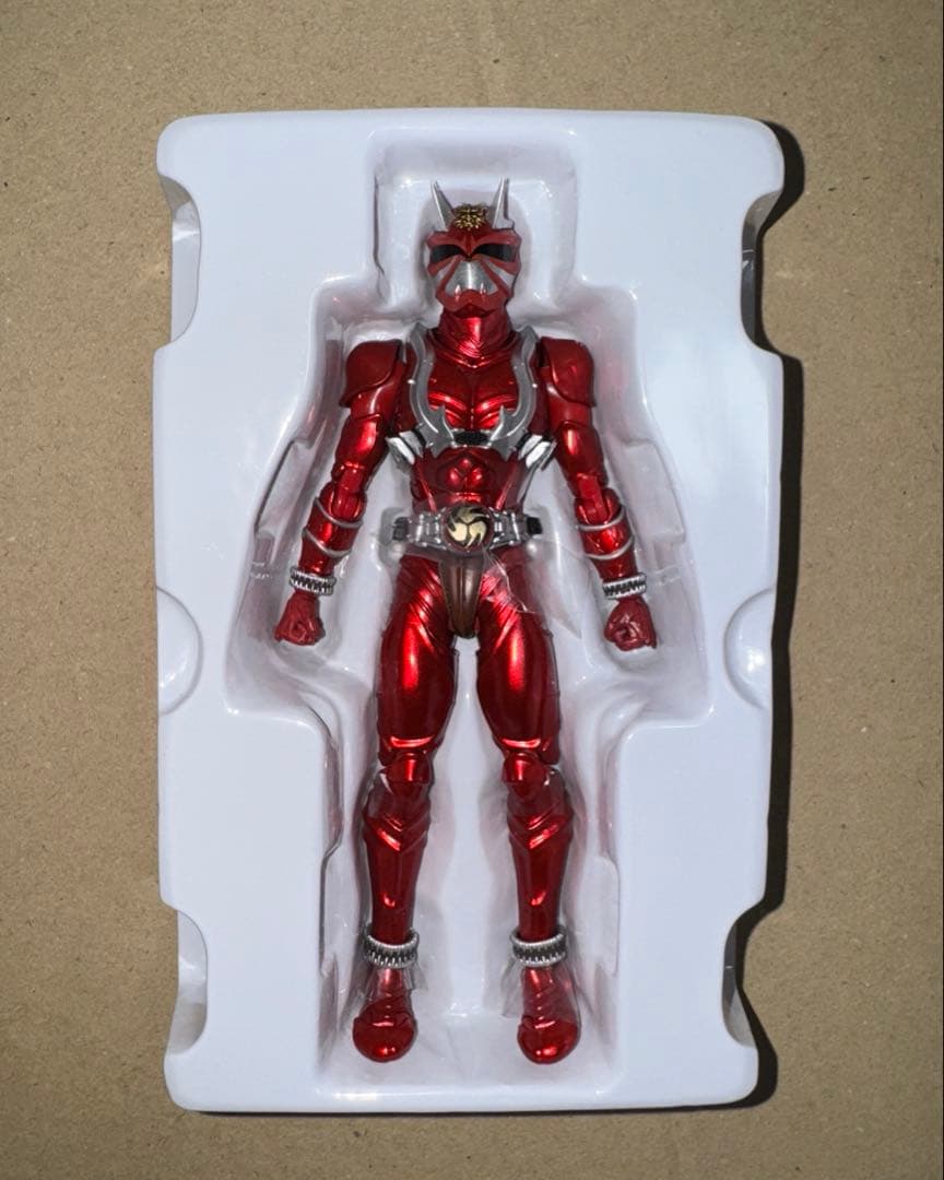S.H.Figuarts 真骨彫製法 仮面ライダー響鬼 紅