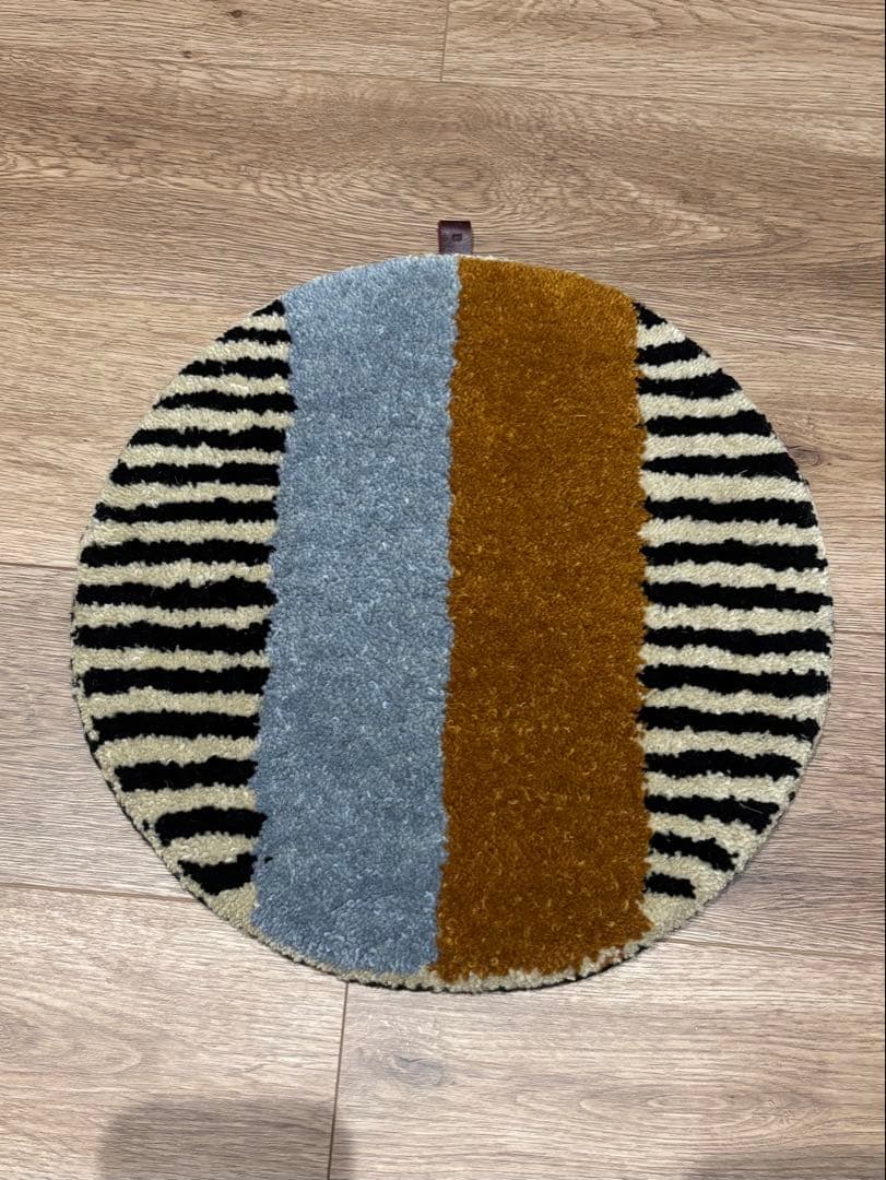 【じん】椅子敷き　adepeche ペル ウール チェアパッド4枚セット