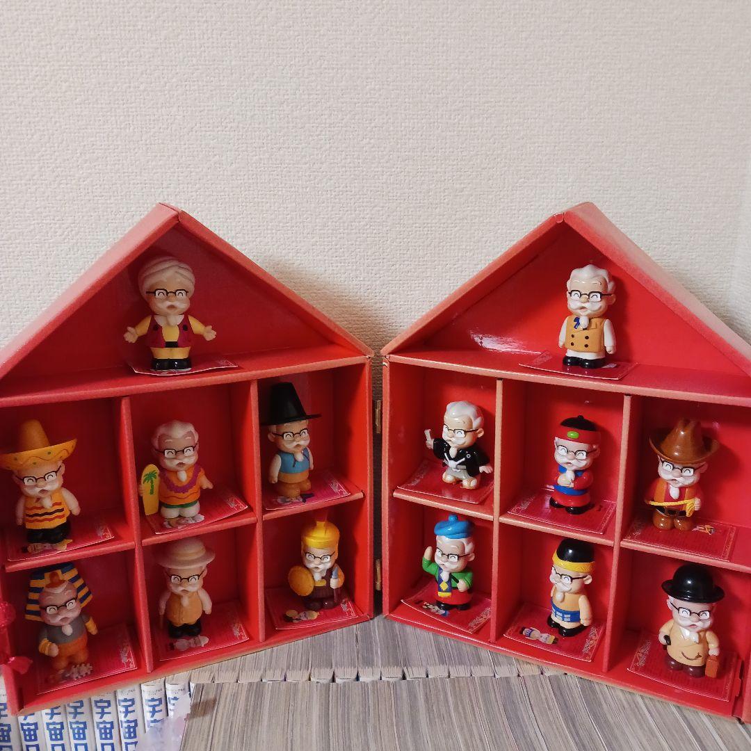 KFC カーネル・サンダース フィギュアセット ケンタッキー - メルカリ