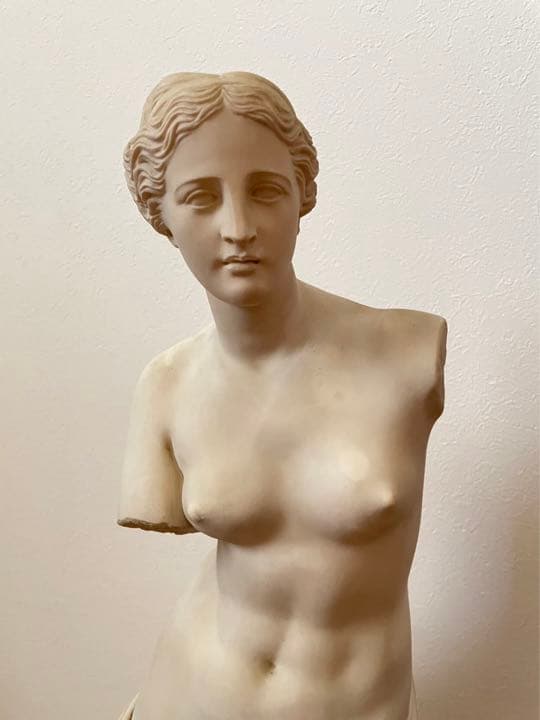 ミロのヴィーナス　彫像　台座付き　美術品