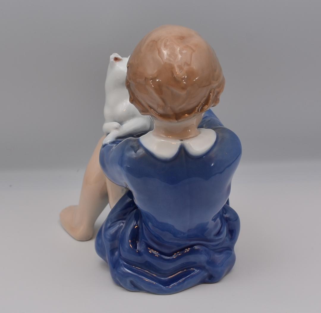 ネコを梳く少女　＃4631　★ロイヤルコペンハーゲン　デンマーク　ヴィンテージ