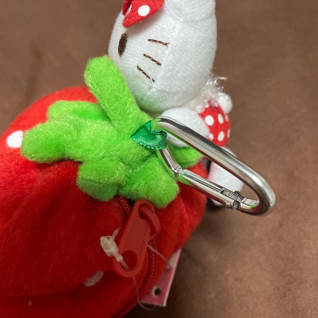 ハローキティ いちご型ポーチ