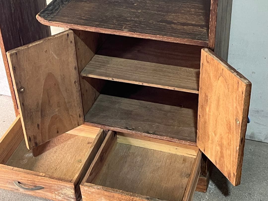 n*u様 アンティーク小ぶりな水屋箪笥 木製茶棚 飾り棚