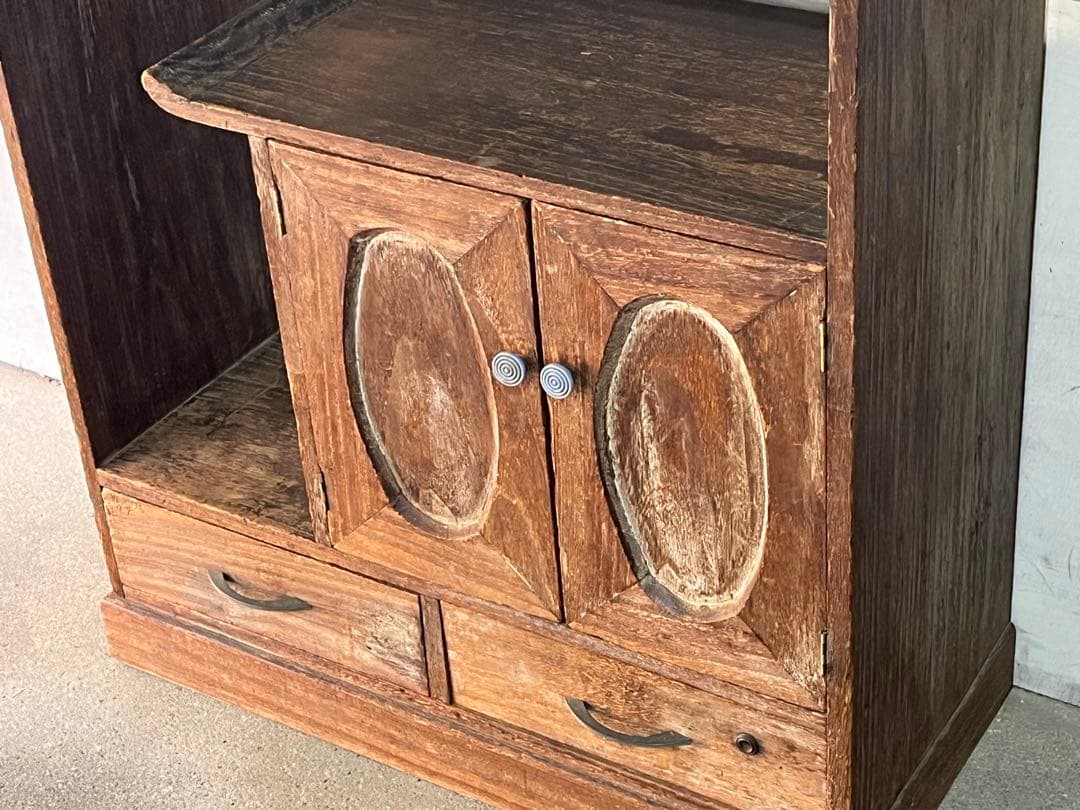 n*u様 アンティーク小ぶりな水屋箪笥 木製茶棚 飾り棚