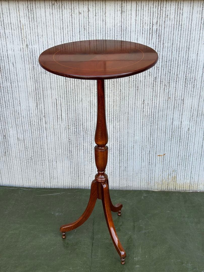 イタリア　ワインテーブル　コーヒーテーブル　花台　オケージョナルテーブル