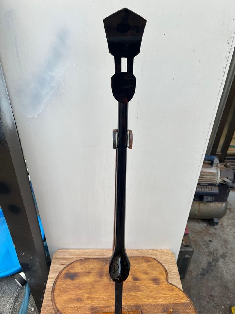 沖縄三線　知念大工(上質南洋黒檀)本皮一枚張り