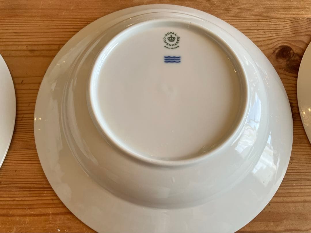 ロイヤルコペンハーゲンホワイトフルーテッドハーフレース24スーププレート×6