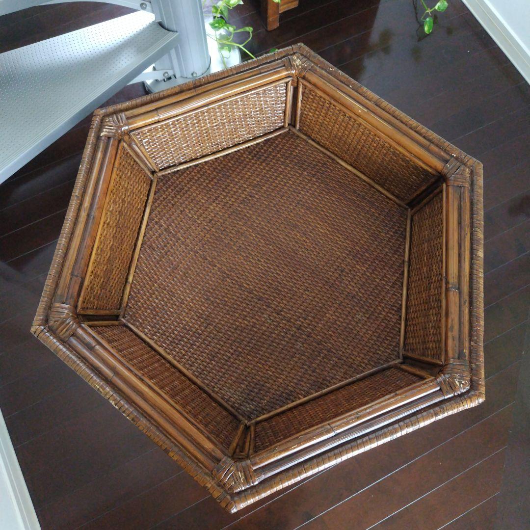 アンティーク ラタン 六角形テーブル ガラス天板付き 風水