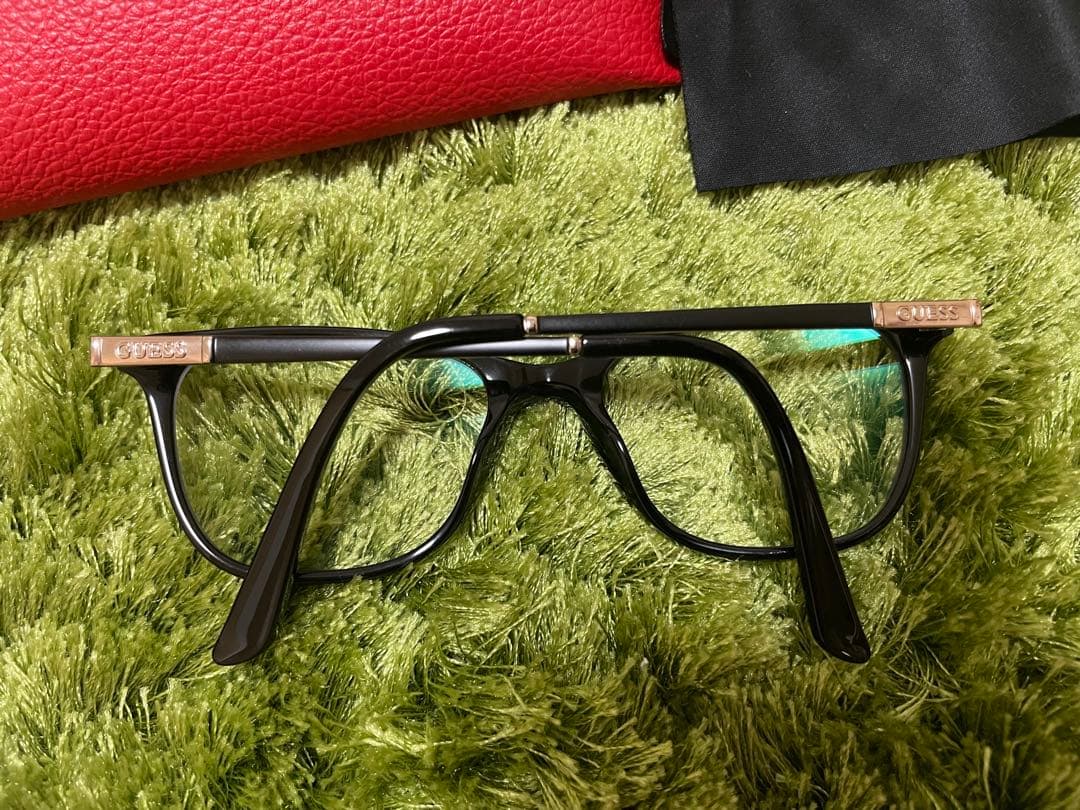 GUESS UVカット420