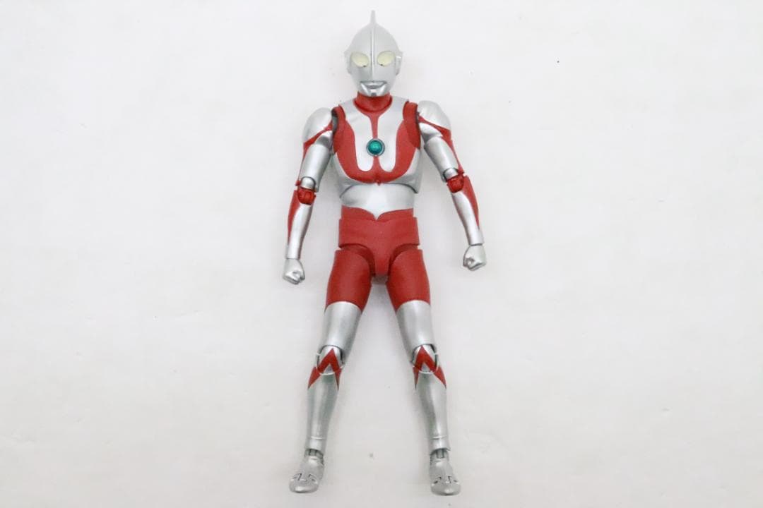 S.H.Figuarts 真骨彫製法 ウルトラマン 30-JD0121-09