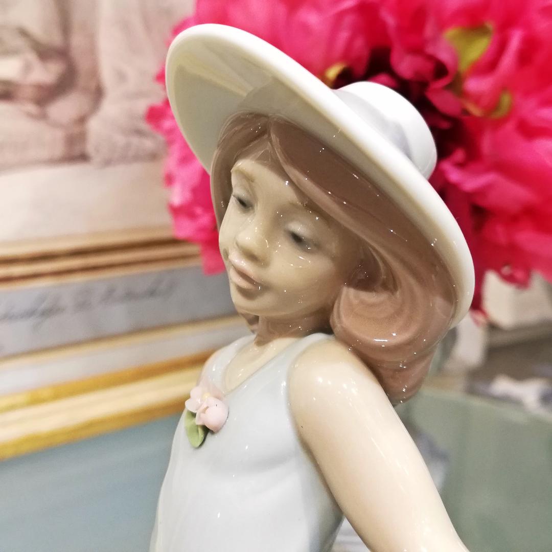 ◇リヤドロ 《可愛いロシータ》6275 フィギュリン - メルカリ